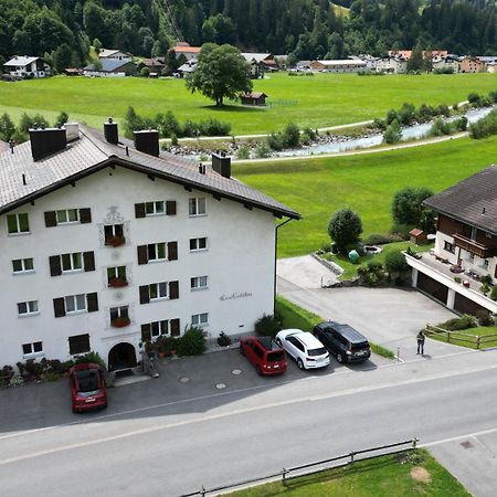 Gemuetliches Appartement Fuer Erholung Und Sport Klosters Esterno foto
