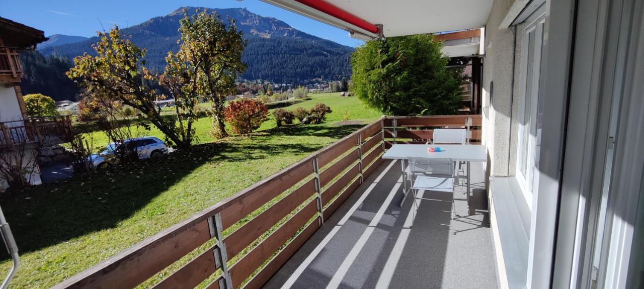 Gemuetliches Appartement Fuer Erholung Und Sport Klosters Esterno foto